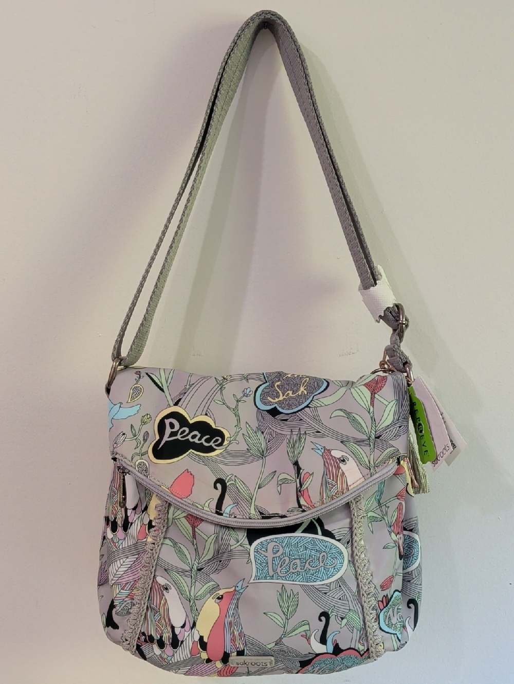 NWT Sakroots Peace Graphic Floral Shoulder Bag in Light Gray Vegan